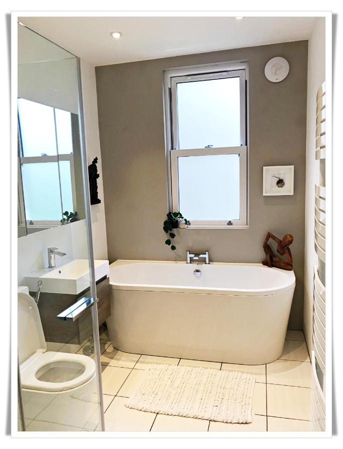 Spacious And Modern 2 Bedroom Flat Near The City Centre Edinburgh Dış mekan fotoğraf